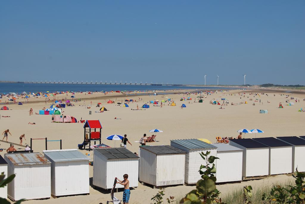 Nieboer Acomodação com café da manhã Vrouwenpolder Exterior foto